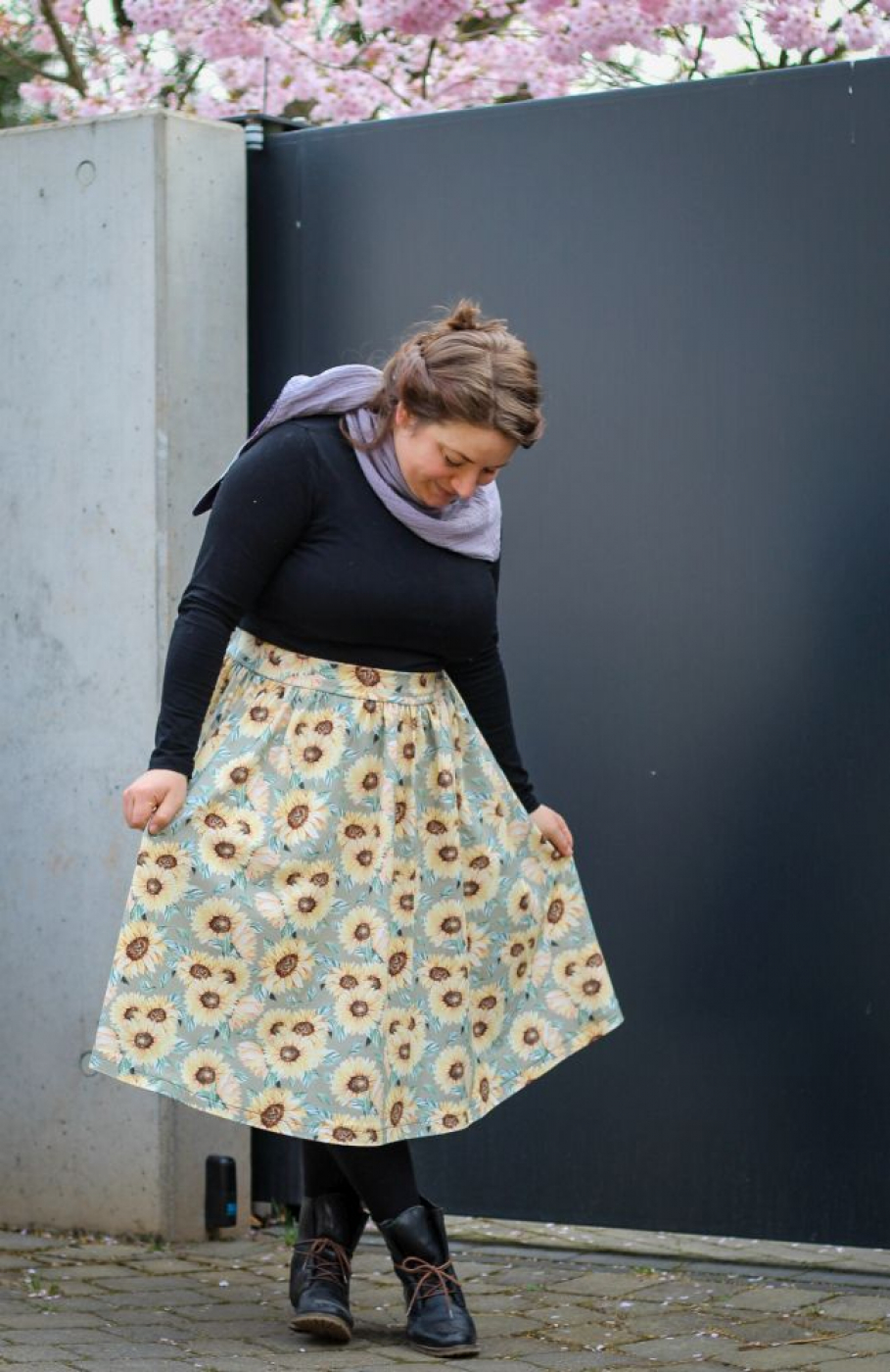 Weicher French Terry mit Sonnenblumen. 